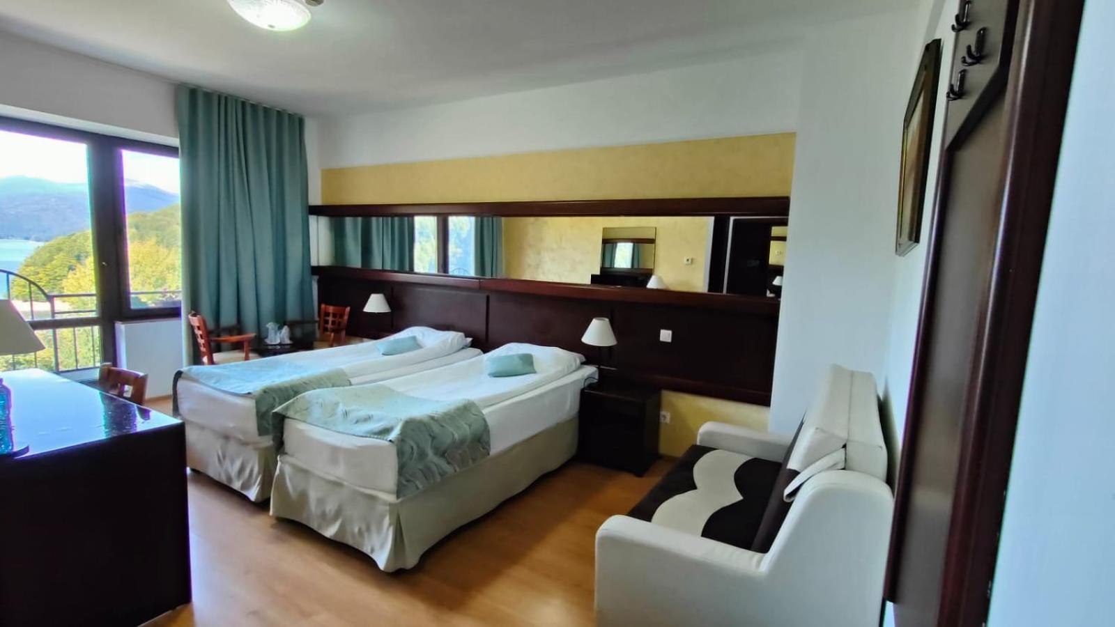 Hotel Valea Cu Pesti Căpăţîneni-Ungureni Екстериор снимка