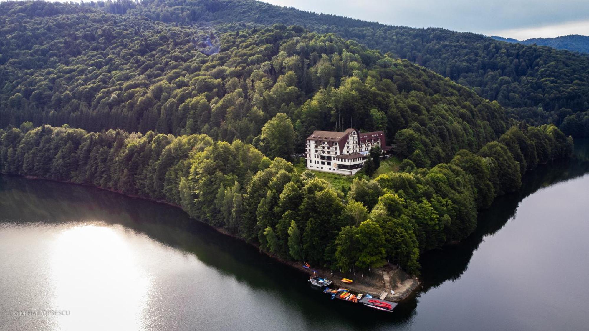 Hotel Valea Cu Pesti Căpăţîneni-Ungureni Екстериор снимка