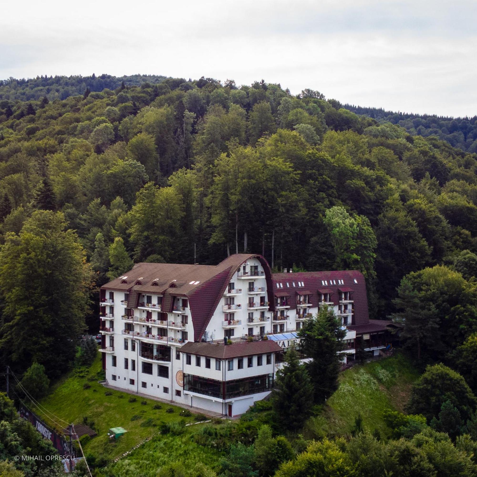 Hotel Valea Cu Pesti Căpăţîneni-Ungureni Екстериор снимка