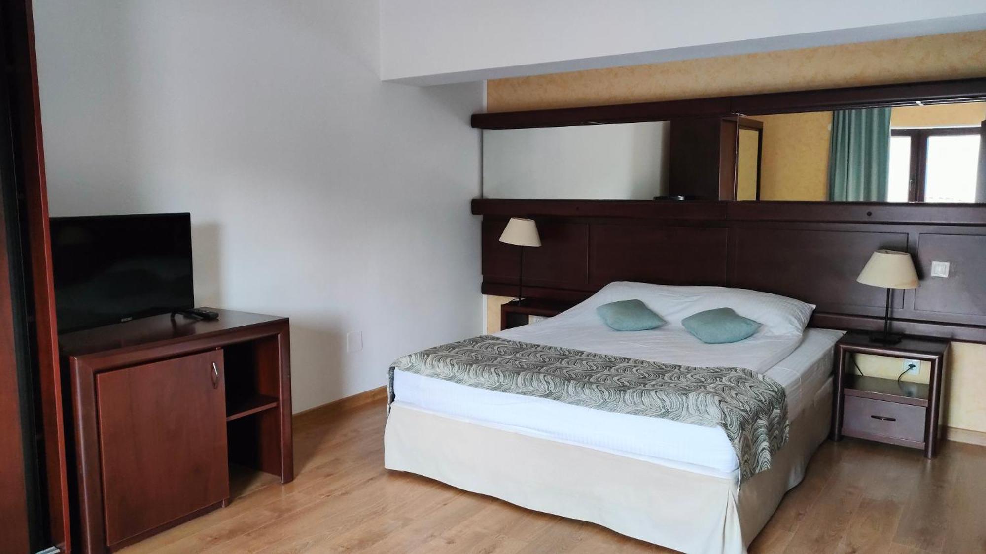 Hotel Valea Cu Pesti Căpăţîneni-Ungureni Екстериор снимка