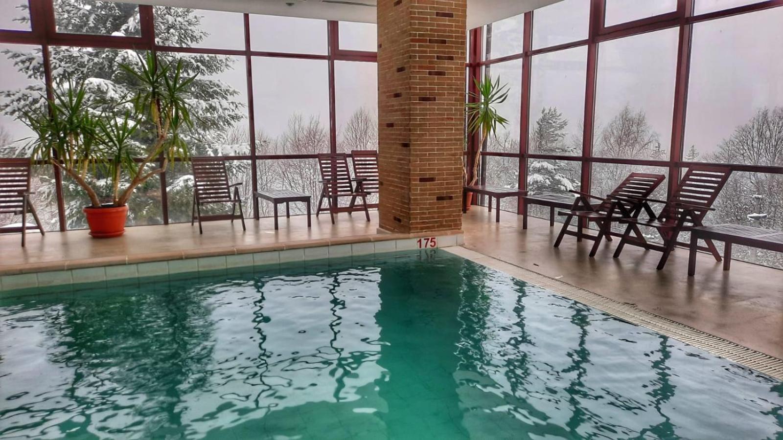 Hotel Valea Cu Pesti Căpăţîneni-Ungureni Екстериор снимка